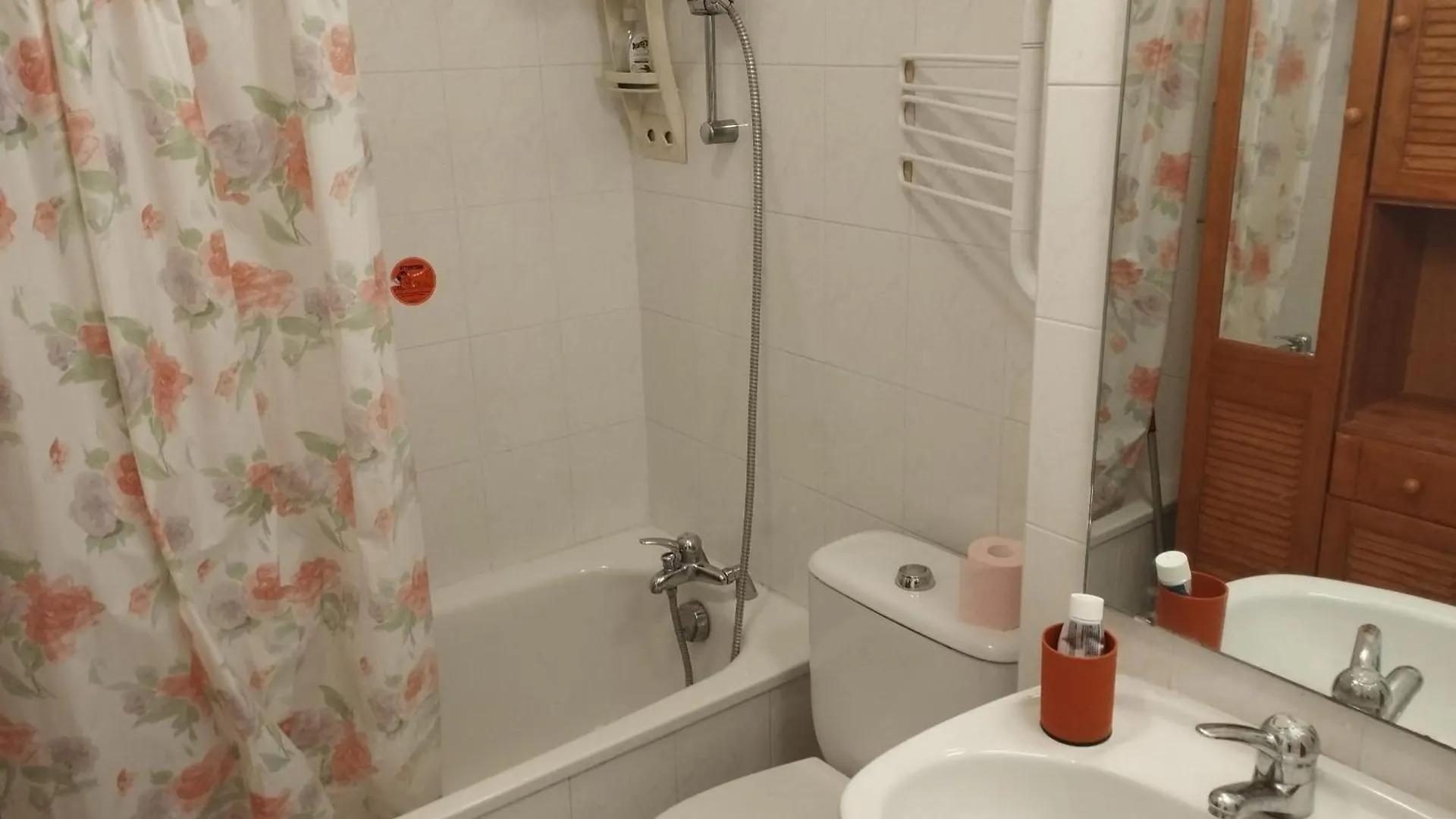 Charming Apartment 15 Mins Away From The Palais Des Festivals Cannes Francja